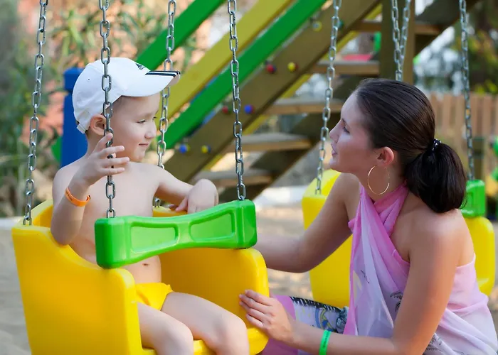 Отель Incekum West 4*